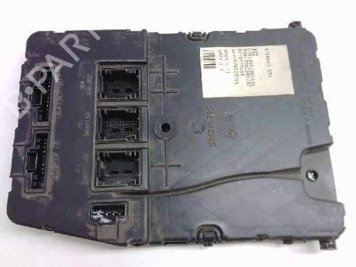 Used Fuse box Fuse box 11638809 11638809