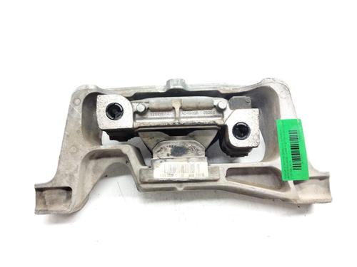 Used Engine mount Engine mount 18641849 18641849