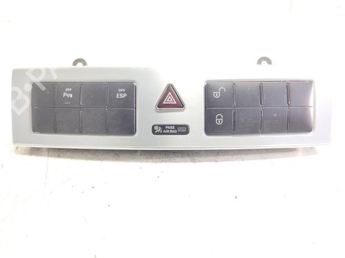 Used Switch MERCEDES-BENZ CLC-CLASS (CL203) [2008-2011]  16112235