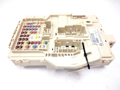 Used Fuse box Fuse box 28818583 28818583