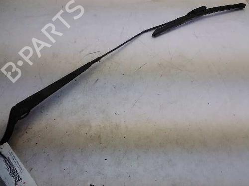 Used Front windshield wiper arm PEUGEOT 2008 I (CU_) [2013-2025]  9664579