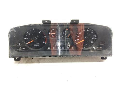 Used Instrument cluster NISSAN TERRANO II (R20) 2.7 TD 4WD (101 hp) 21045742