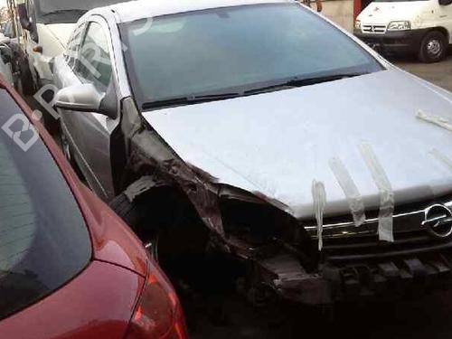 Fuse box OPEL ASTRA H GTC (A04)  | BP11638132E1 