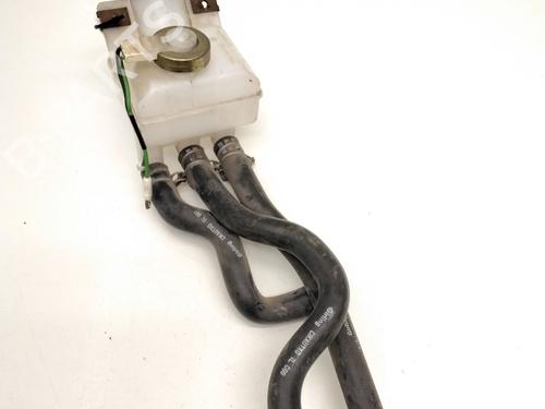 Used Brake fluid reservoir NISSAN VANETTE CARGO Van (HC 23) 1.6 i (97 hp) 25225359