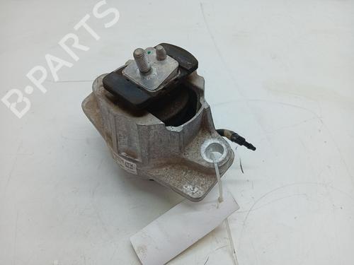 Used Engine mount LAND ROVER RANGE ROVER VELAR (L560) 2.0 D240 SD4 4x4 (241 hp) 27983403