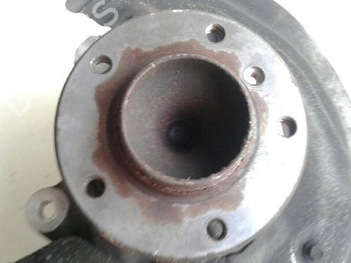 Right front steering knuckle BMW 1 (E81) | BP11146606M26