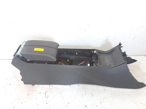 Andre LAND ROVER RANGE ROVER VELAR (L560) 2.0 D240 SD4 4x4 (241 hp) 28040931