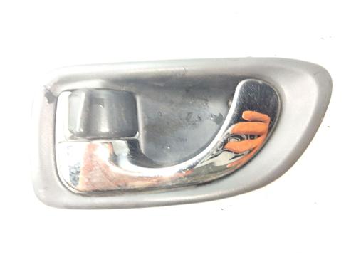 Venstre fortil invendig håndtag Venstre fortil invendig håndtag MITSUBISHI GALANT VIII (EA_) 2.5 V6 24V (EA5A) (163 hp) 35952074 35952074
