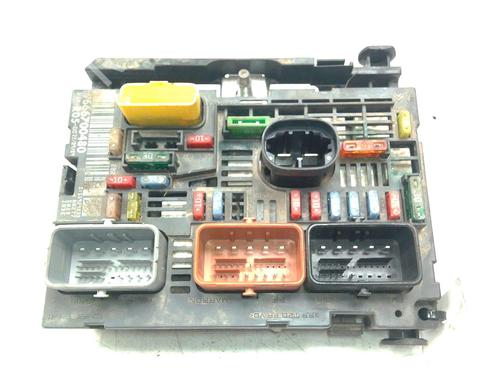 fuse-box-citroen-c4-i-lc_-2004-2005-2006-2007-2008-2009-2010-2011-2012-2013-2014-38517685 main image