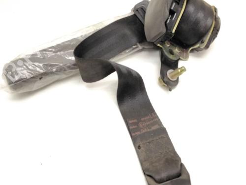 Used Rear left seatbelt NISSAN TERRANO II (R20) 2.4 i 12V 4WD (124 hp) 25225886