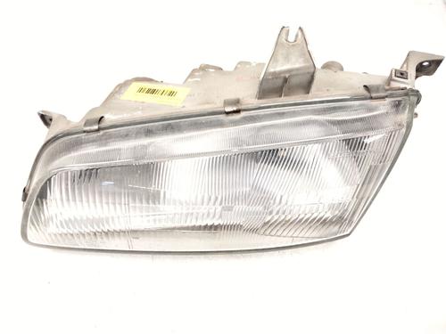Used Left headlight HYUNDAI H-1 Van (A1) 2.5 TD (80 hp) 31990634