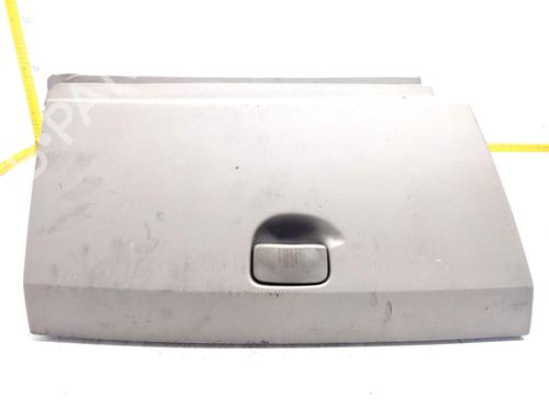 Used Glove box Glove box 17059532 17059532
