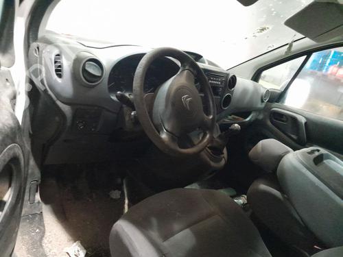 Fuse box CITROËN BERLINGO Box Body/MPV (B9) 1.6 HDi 115 | BP31665605E1 