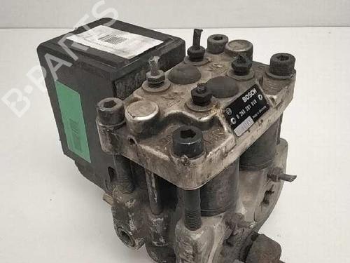 Used ABS pump LANCIA THEMA (834_) 2000 i.e. (834B) (120 hp) 25224692