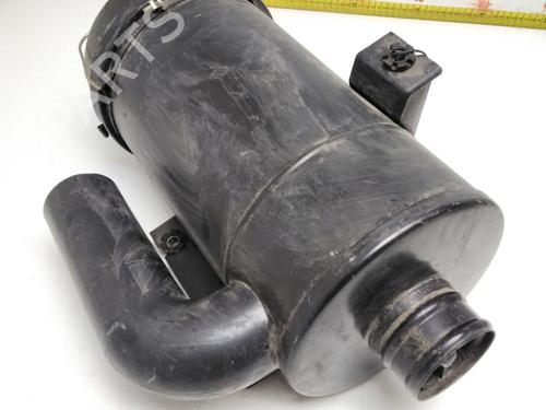 Used Air filter box NISSAN TRADE Van [1993-1998]  16288054