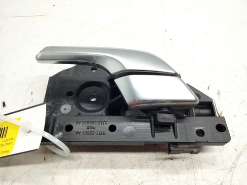 Used Front left interior door handle LAND ROVER RANGE ROVER EVOQUE (L538) 2.0 4x4 (241 hp) 29201043