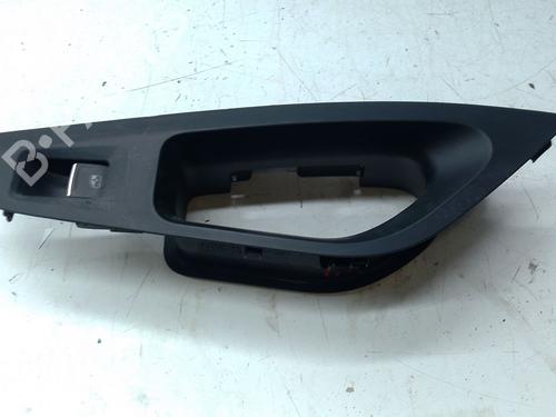 Raamschakelaar rechts achter Raamschakelaar rechts achter SEAT LEON (5F1) 1.5 TSI (150 hp) 36303583 36303583