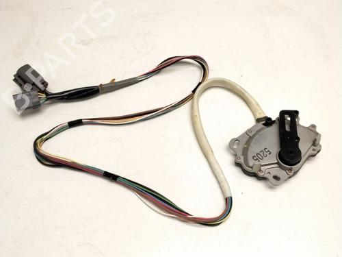 Used Electronic module NISSAN PATROL III/1 Hardtop (K160) 2.8 TD (120 hp) 25226606