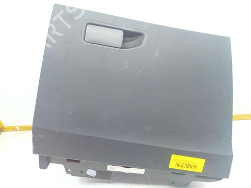 Used Glove box PEUGEOT 3008 II SUV (MC_, MR_, MJ_, M4_) 1.2 THP/ PureTech 130 (MRHNSM, MRHNSU, MRHNSJ, MRHNYW,... (131 hp) 25595892