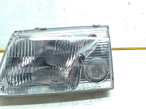 Used Left headlight MITSUBISHI GALLOPER (JK-01) 2.5 TD intercooler (99 hp) 30721321