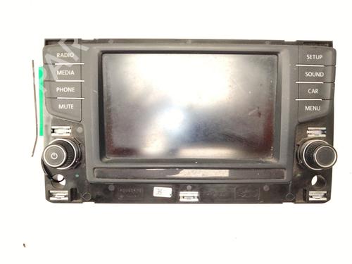 Used Radio VW GOLF VII (5G1, BQ1, BE1, BE2) 1.6 TDI (110 hp) 22199941