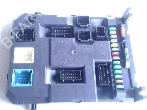 Used Fuse box Fuse box 11638526 11638526