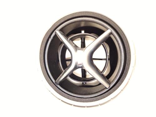 Used Air vent MERCEDES-BENZ CLA Coupe (C117) CLA 220 CDI / d (117.303) (163 hp) 25005648