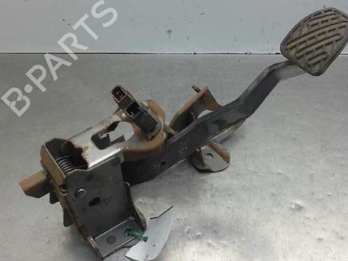 Break pedal NISSAN X-TRAIL II (T31) [2007-2018]  8775688