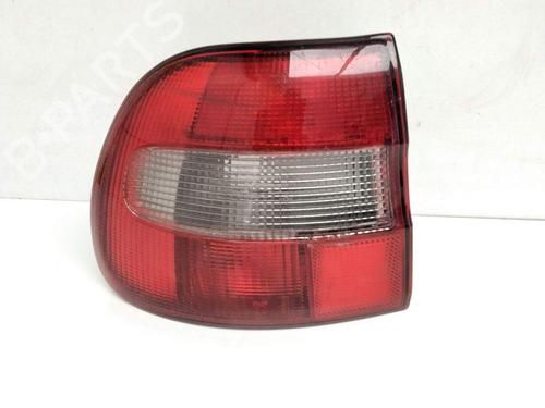 Used Left taillight Left taillight 10354012 10354012