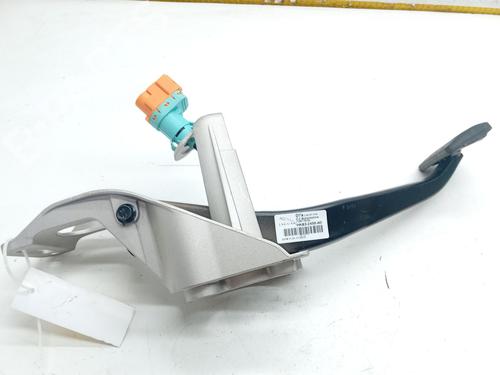 bremsepedal LAND ROVER RANGE ROVER VELAR (L560) 2.0 D240 SD4 4x4 (241 hp) 28040944