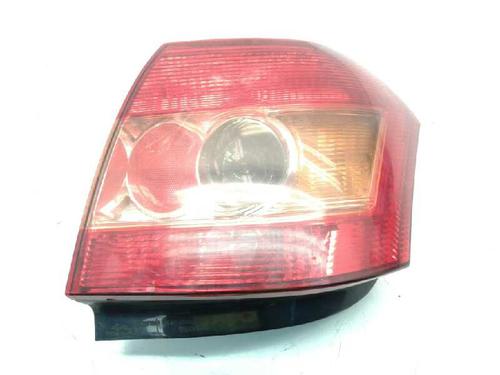 left-taillight-toyota-corolla-_e12_-81560-02801l-2001-2002-2003-2004-2005-2006-2007-2008-7480919 main image