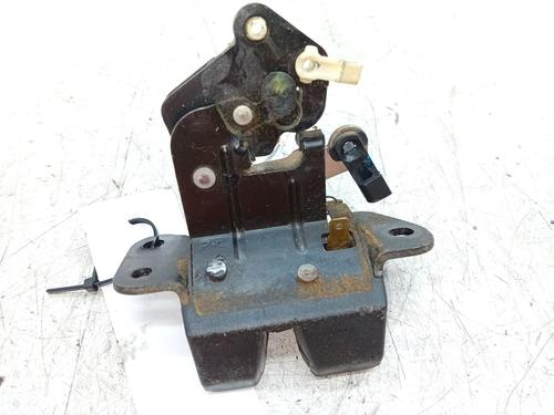 Used Tailgate lock HYUNDAI TUCSON (JM) 2.0 (141 hp) 22737784