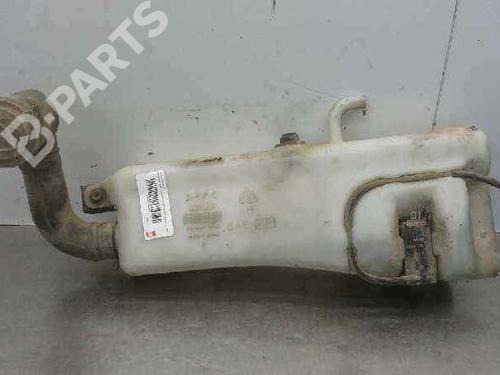 Used Windscreen washer tank Windscreen washer tank MITSUBISHI PAJERO II (V3_W, V2_W, V4_W, V5_W) 2.5 TD 4WD (V24W) (99 hp) 7423305 7423305