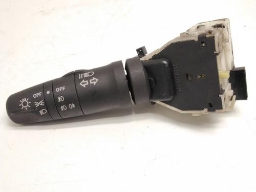 Hovedlysbryter NISSAN QASHQAI / QASHQAI +2 I (J10, NJ10, JJ10E) 1.5 dCi (103 hp) 25226560
