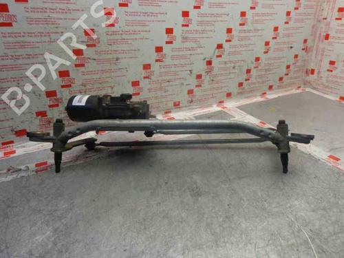 Used Front wiper motor FORD MONDEO I Turnier (BNP) [1993-1996]  1864694