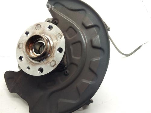 Used Left front steering knuckle SKODA KAROQ (NU7, ND7) 1.5 TSI (150 hp) 29154602