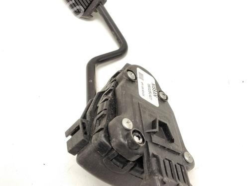 Used Pedal NISSAN ALMERA TINO (V10) 2.2 dCi (115 hp) 16904717