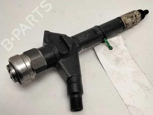 Used Injector NISSAN ALMERA TINO (V10) 2.2 dCi (115 hp) 12124701