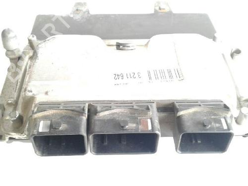 Used Engine control unit (ECU) CITROËN XSARA (N1) 1.6 16V (109 hp) 8822162