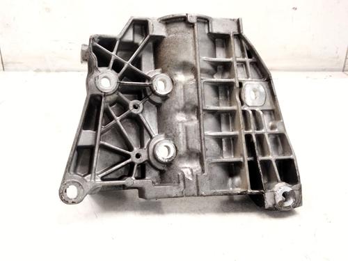 Used Engine mount Engine mount LAND ROVER RANGE ROVER EVOQUE (L538) 2.0 D (150 hp) 33038432 33038432
