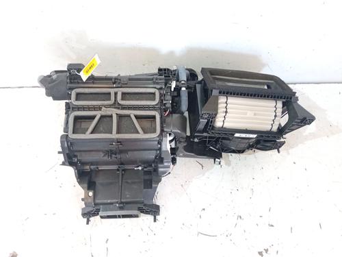 Used Heater matrix box LAND ROVER RANGE ROVER VELAR (L560) 2.0 D240 SD4 4x4 (241 hp) 28040940