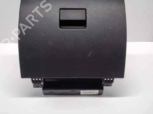 Used Glove box Glove box 2132578 2132578