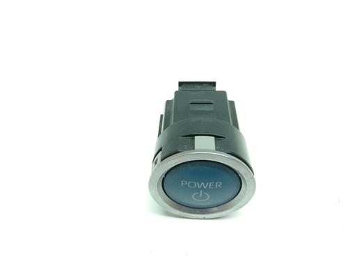 switch-toyota-c-hr-_x1_-2016-36354378 main image