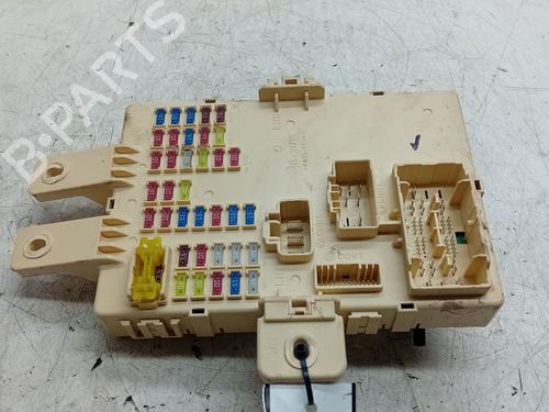 Used Fuse box KIA SPORTAGE III (SL) 1.7 CRDi (116 hp) 25718453