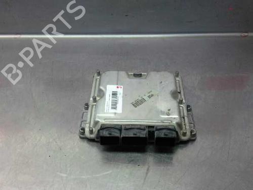 Calculateur moteur (ecu) FIAT SCUDO Bus (220_) [1996-2006]  150895