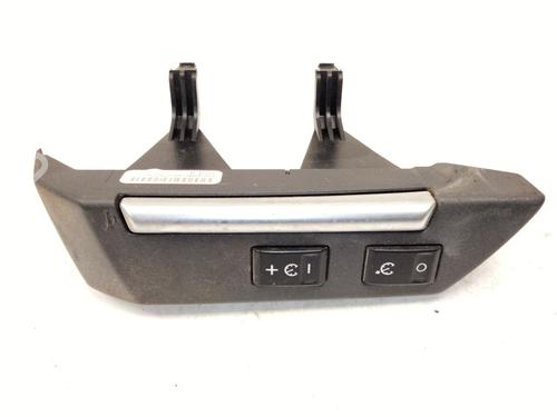 Used Steering wheel controls LAND ROVER FREELANDER 2 (L359) 2.2 TD4 4x4 (160 hp) 29505811