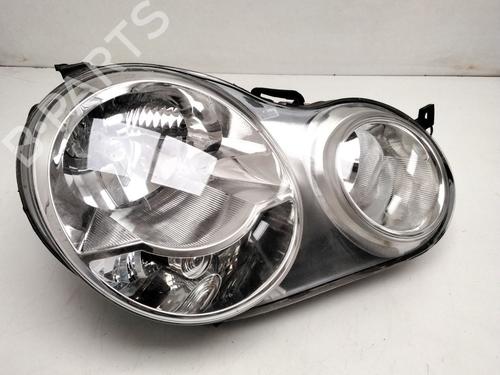 Used Right headlight VW POLO (9N_, 9A_) 1.4 16V (75 hp) 22767501
