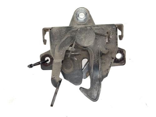 Used Hood lock HYUNDAI H-1 / STAREX Bus (A1) 2.5 TCi (101 hp) 22982735