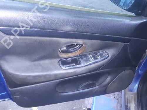 Left headlight PEUGEOT 406 (8B) 2.0 HDI 110 | BP23551383C28 