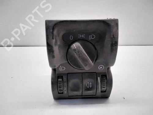 Used Headlight switch OPEL VECTRA B (J96) 2.0 DTI 16V (F19) (101 hp) 10110357